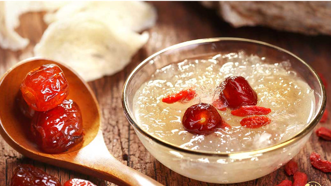 Cách chưng yến sào cùng táo đỏ hạt chia Cách chưng yến sào cùng táo đỏ hạt chia